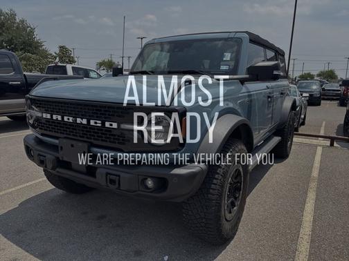 2023 Ford Bronco BASE