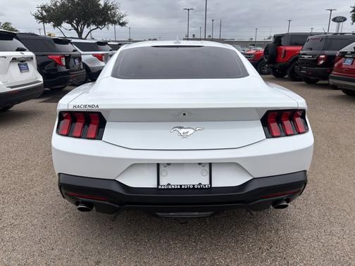 2024 Ford Mustang ECOBOOST