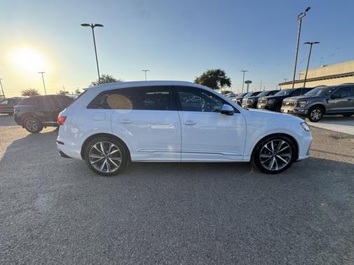 2021 Audi SQ7 4.0T QUATTRO PREMIUM PLUS