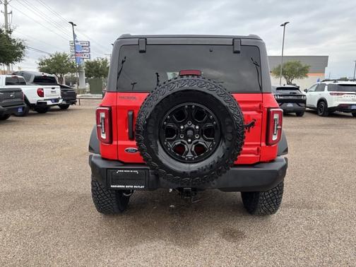 2023 Ford Bronco WILDTRAK