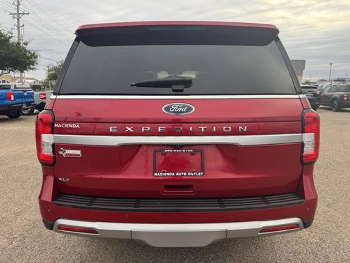 2022 Ford Expedition XLT