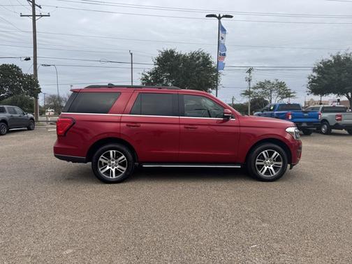 2022 Ford Expedition XLT