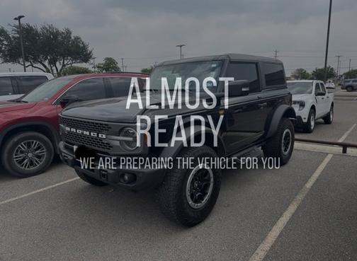 SHADOW BLACK 2023 Ford Bronco BADLANDS