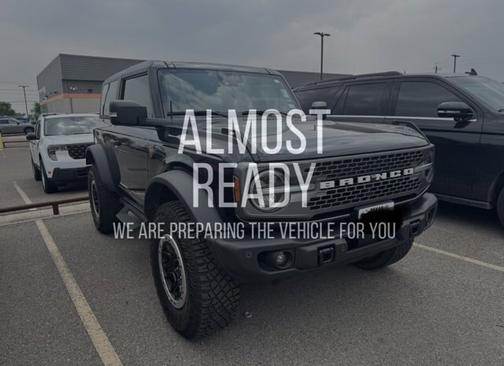 SHADOW BLACK 2023 Ford Bronco BADLANDS