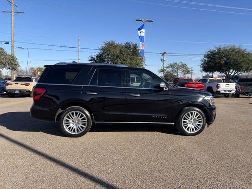 2023 Ford Expedition PLATINUM