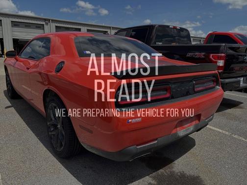 2022 Dodge Challenger SXT