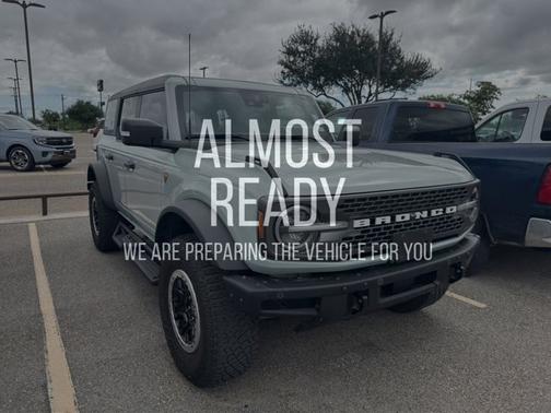 CACTUS GRAY 2023 Ford Bronco BADLANDS