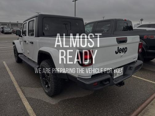 2021 Jeep Gladiator SPORT