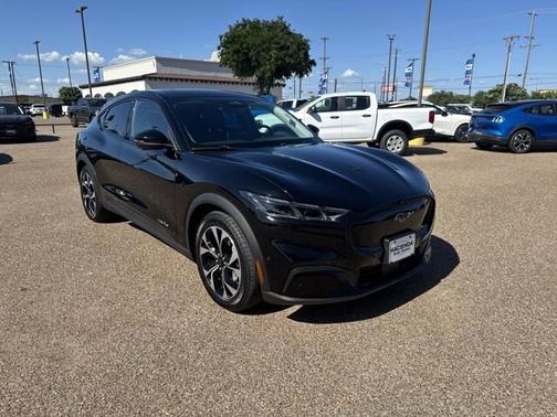 2024 Ford Mustang Mach-E SELECT