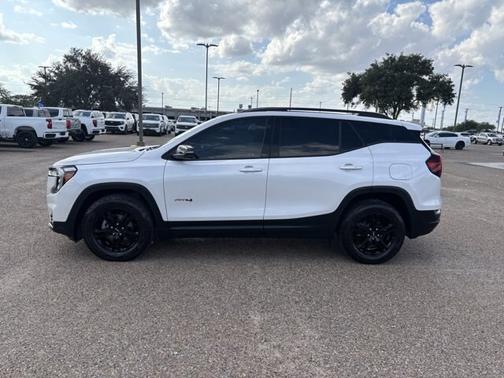 2024 GMC Terrain AT4