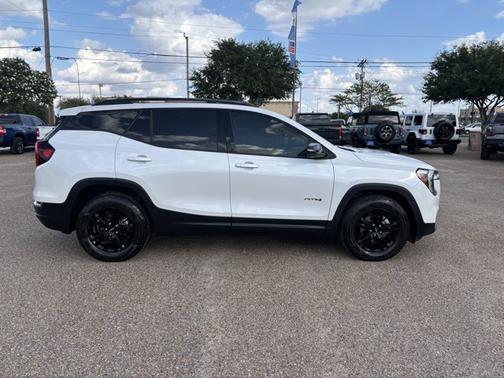 2024 GMC Terrain AT4