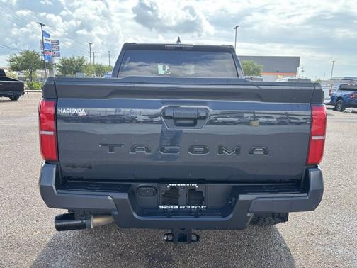 2024 Toyota Tacoma TRD SPORT
