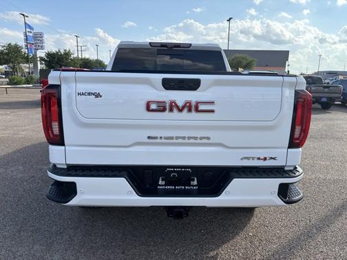 2022 GMC Sierra 1500 AT4X