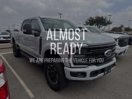 2025 Ford F-250 PLATINUM