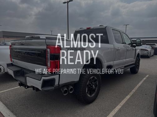 2025 Ford F-250 PLATINUM