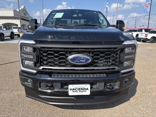 2023 Ford F-250 LARIAT