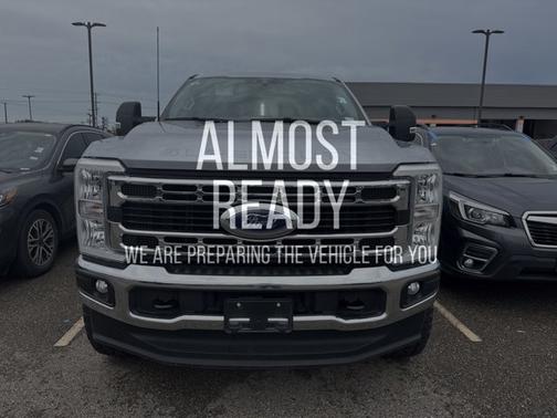 ICONIC SILVER 2024 Ford F-250 XLT