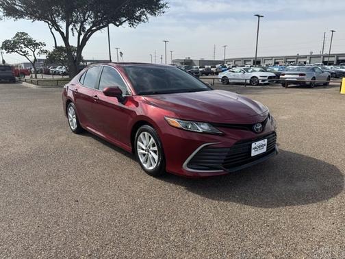 2022 Toyota Camry LE