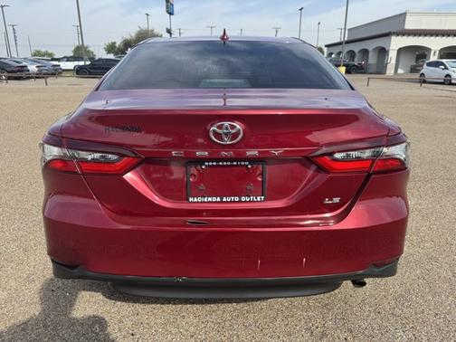 2022 Toyota Camry LE