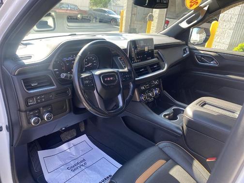 2021 GMC Yukon XL AT4