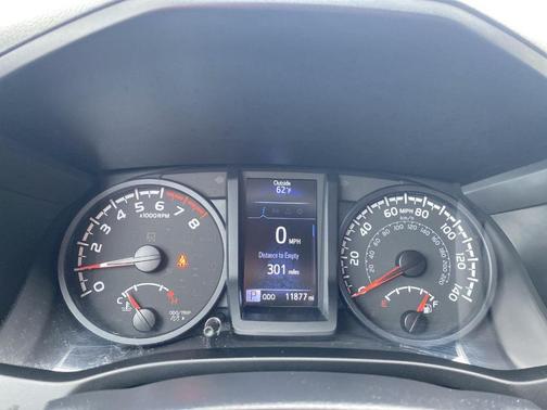 2022 Toyota Tacoma SR