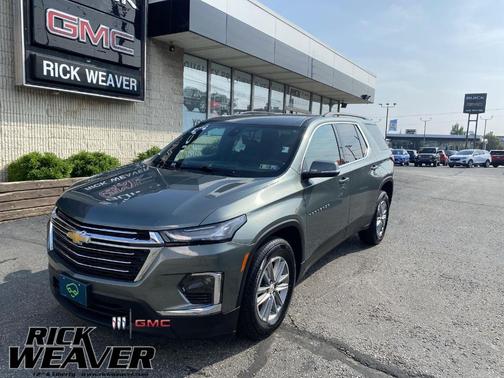 2023 Chevrolet Traverse LT Leather