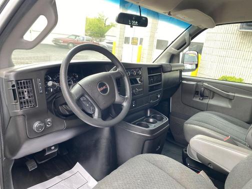 2022 GMC Savana 2500 Work Van