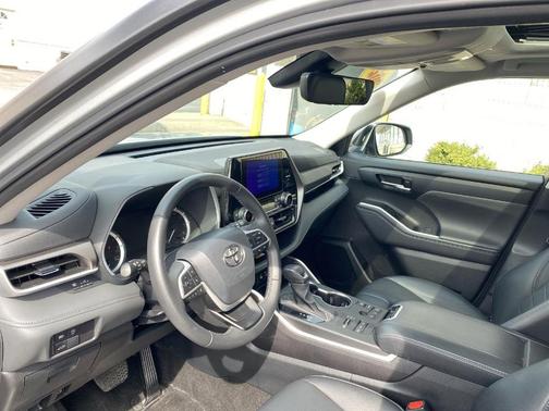 2024 Toyota Highlander