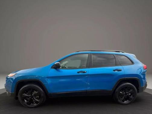 2017 Jeep Cherokee Sport