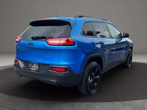2017 Jeep Cherokee Sport