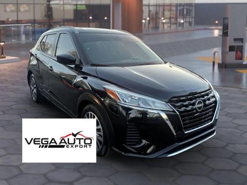 2022 Nissan Kicks SV