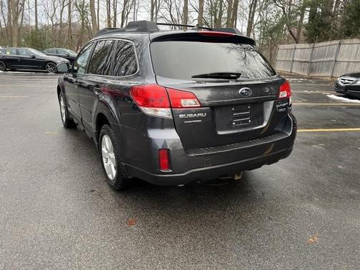 Photo 5 of 32 of 2012 Subaru Outback 3.6R Limited