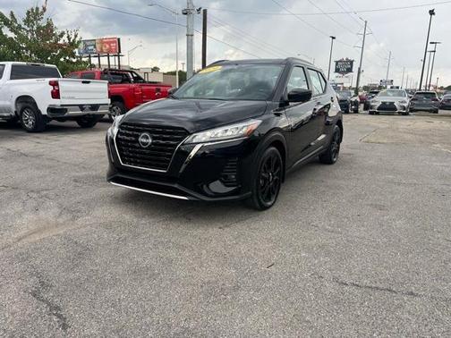 2024 Nissan Kicks SR