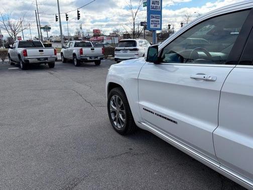 2019 Jeep Grand Cherokee Summit