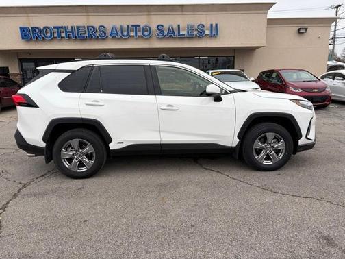 2024 Toyota RAV4 Hybrid XLE