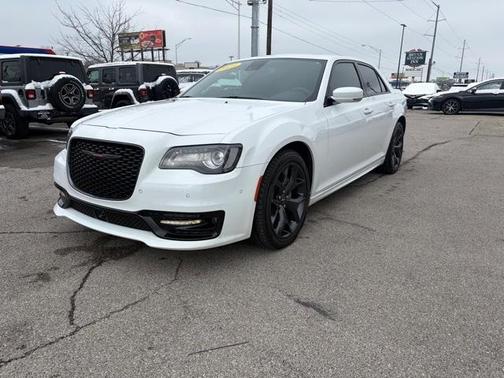 2023 Chrysler 300 S