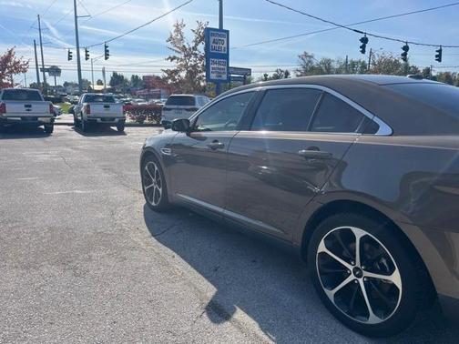 2015 Ford Taurus SEL