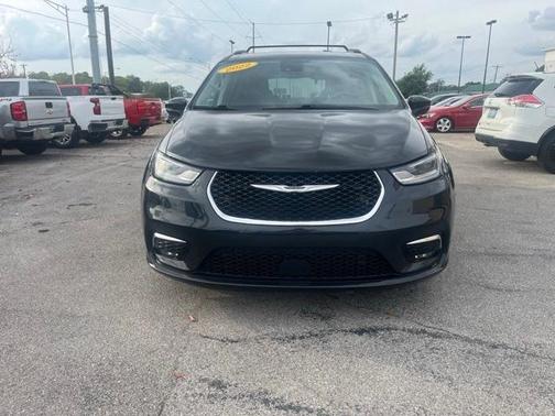 2022 Chrysler Pacifica Touring-L