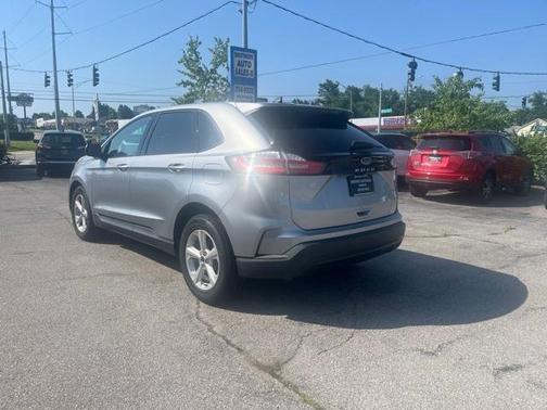 2021 Ford Edge SE