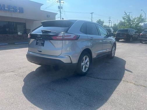 2021 Ford Edge SE