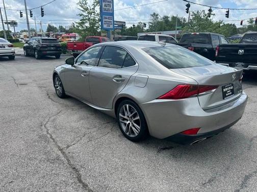 2018 Lexus IS 300 Base