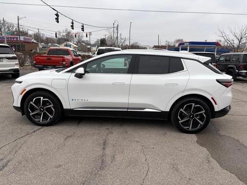 2024 Chevrolet Equinox EV LT