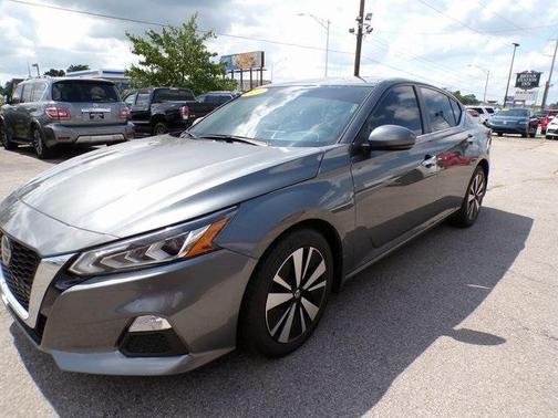 2021 Nissan Altima 2.5 SV