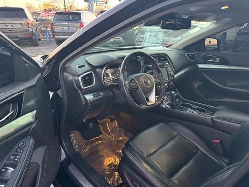 2021 Nissan Maxima SV