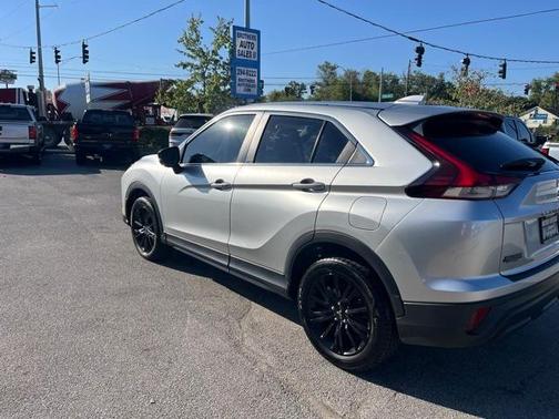 2024 Mitsubishi Eclipse Cross LE