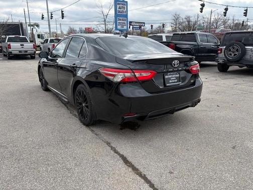 2019 Toyota Camry SE