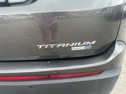 2018 Ford Edge Titanium