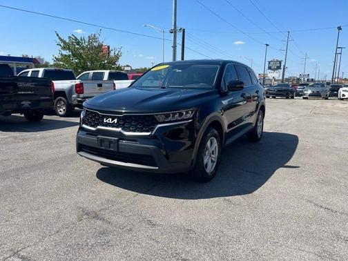 2022 Kia Sorento LX