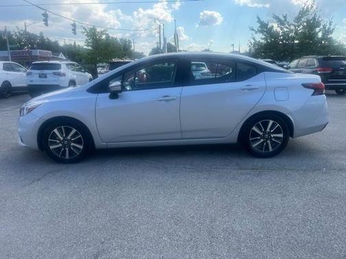 2021 Nissan Versa 1.6 SV