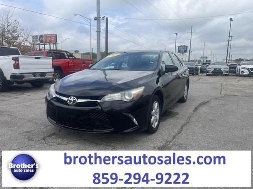 2017 Toyota Camry SE